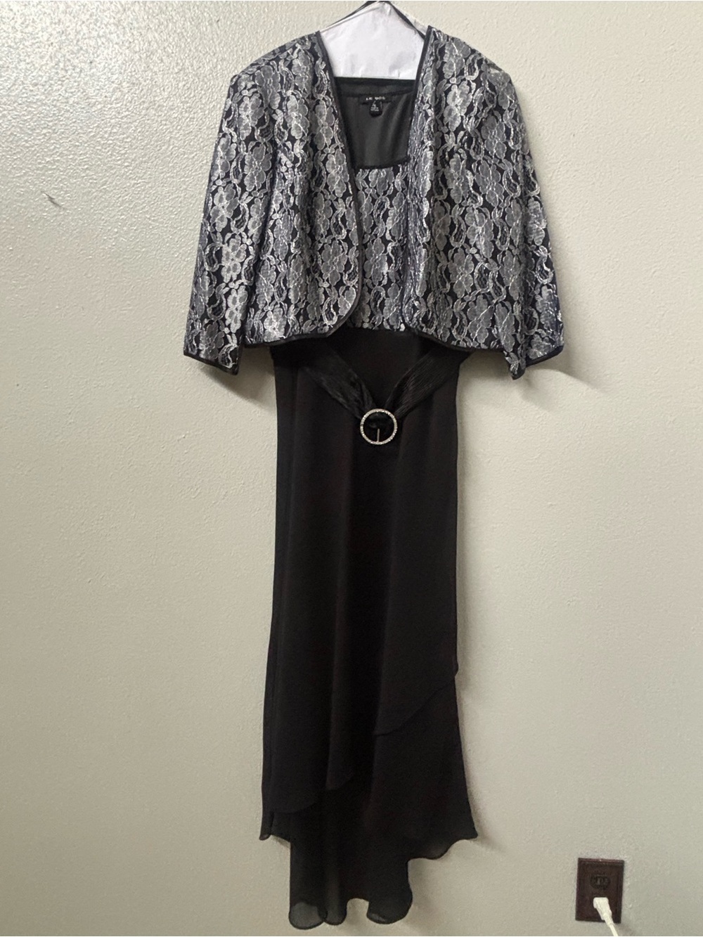 Elegant Black Evening Dress with Silver Lace Jacket